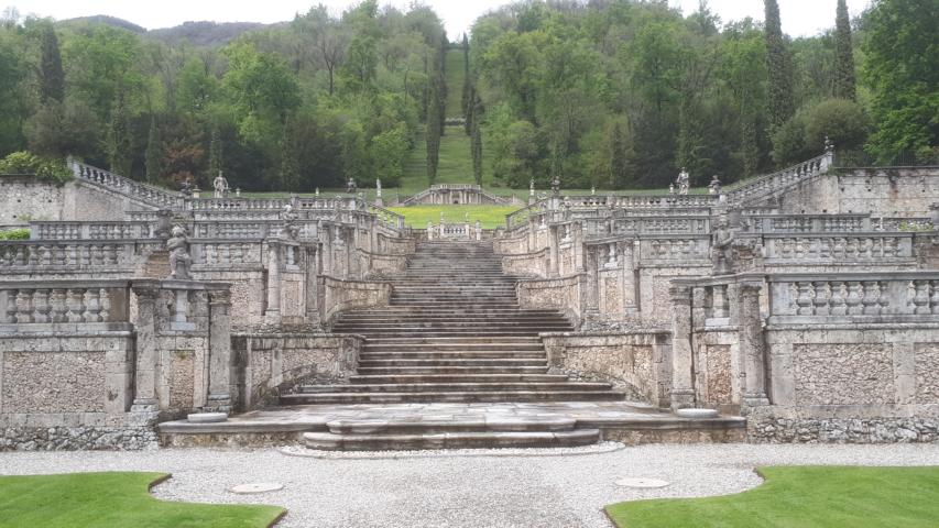 Italienischer Garten, Porta Bozzolo